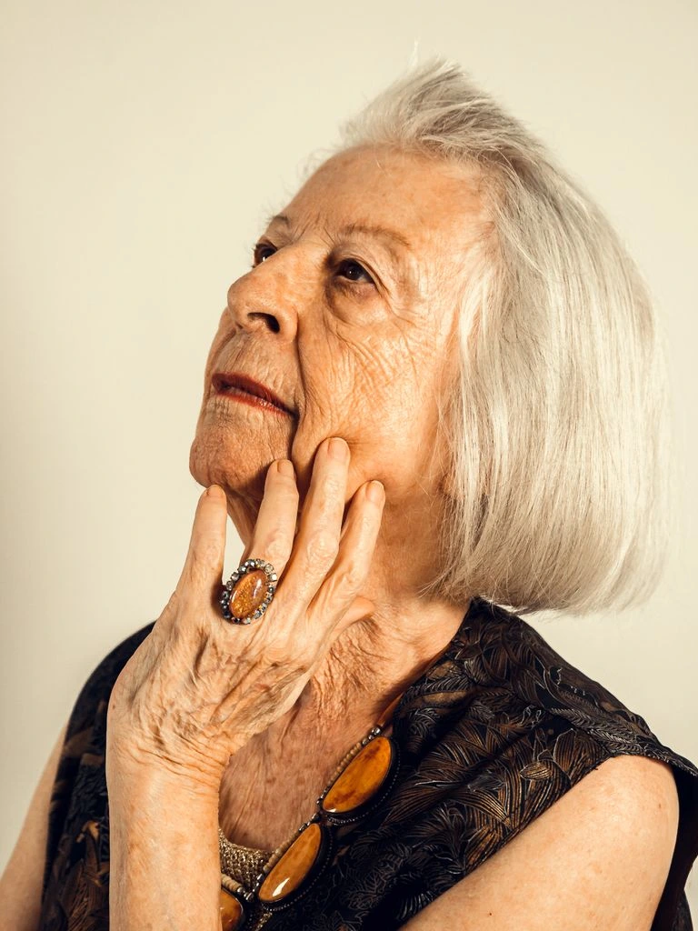 Portrait of Dawn Halliburton, editor-in-chief of the Marietta Register.
